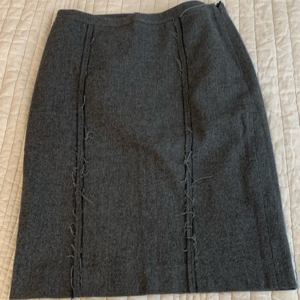 Club Monaco Grey Wool Distressed Pencil Skirt Size 4